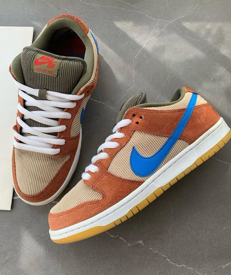 Nike SB Dunk Low suede corduroy