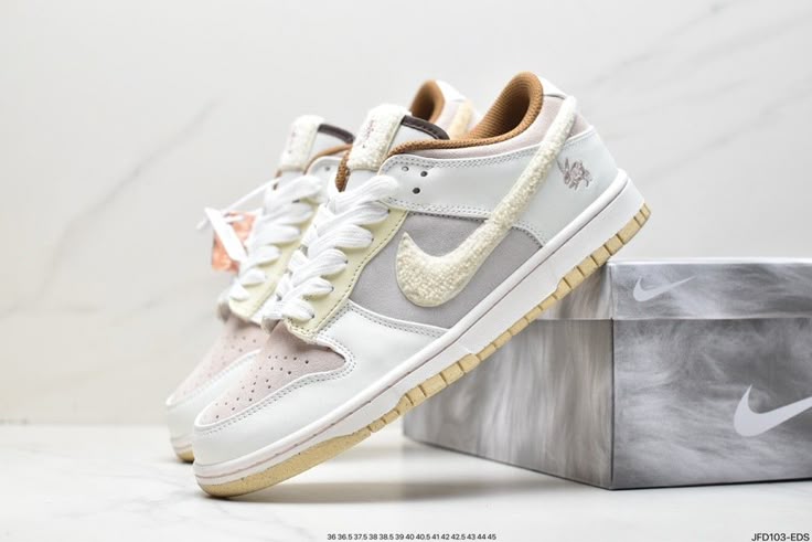 NIKE LOW -year of the rabbit