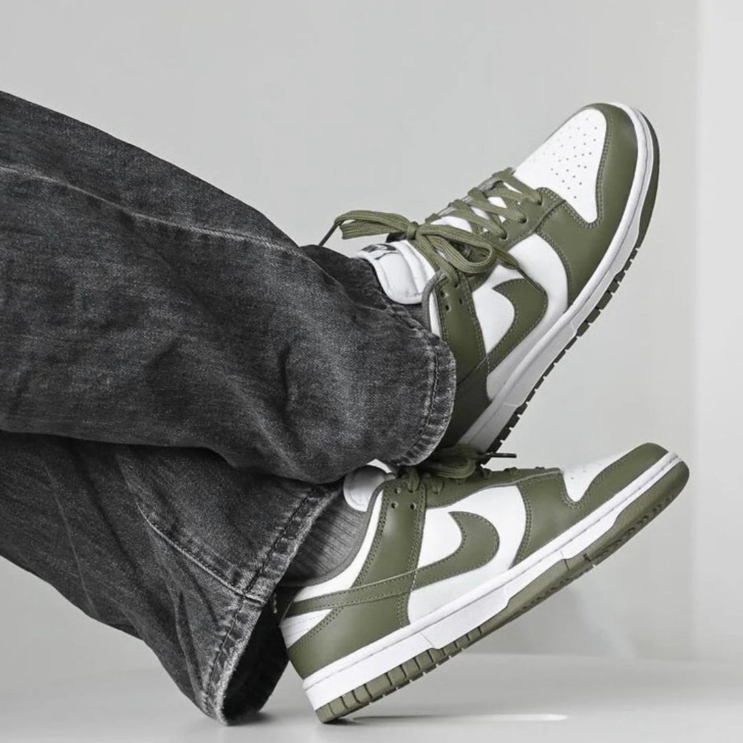 Nike Dunk Low Medium Olive Sneakers