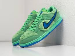 NIKE SB DUNK LOW GRATEFUL DEAD BEARS GREEN
