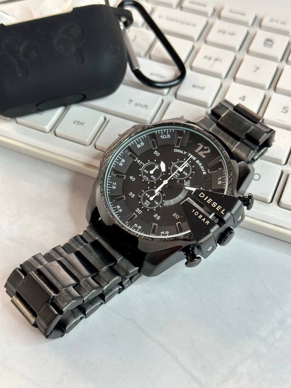 Diesel Mega Chief Analog Black Over sized dial Men's Watch - DZ4283