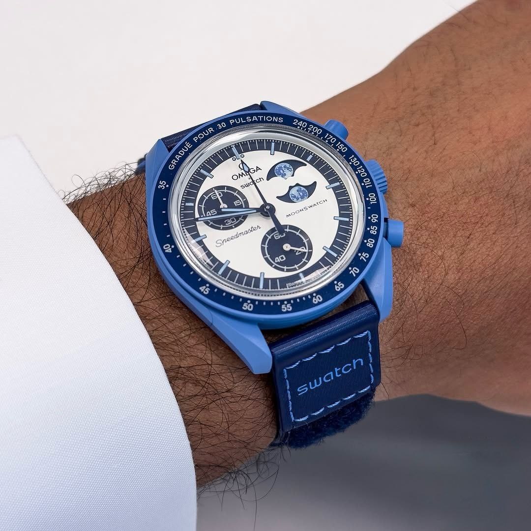Omega x Swatch Super Blue MoonSwatch - Mission to the Moon