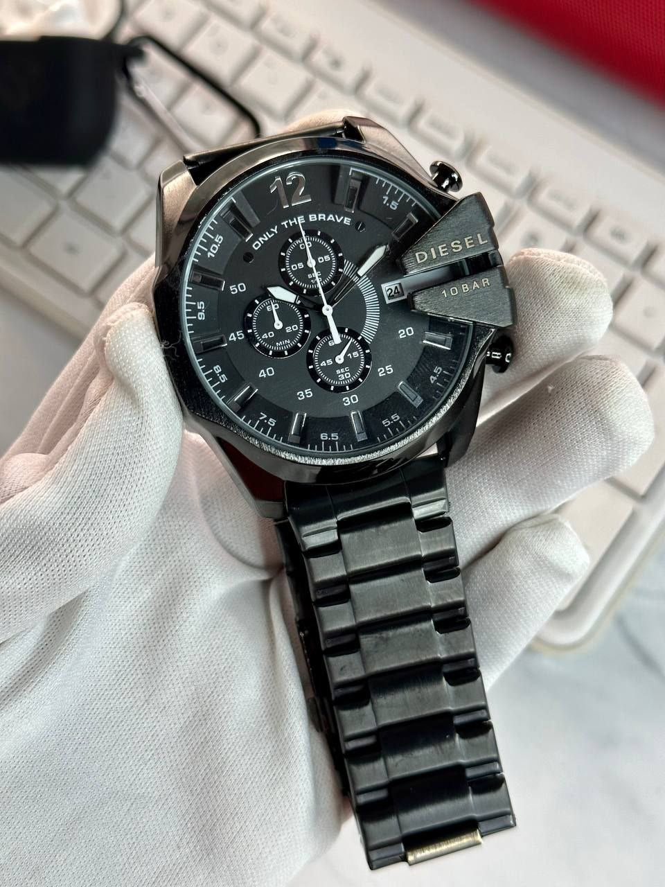 Diesel Mega Chief Analog Black Over sized dial Men's Watch - DZ4283